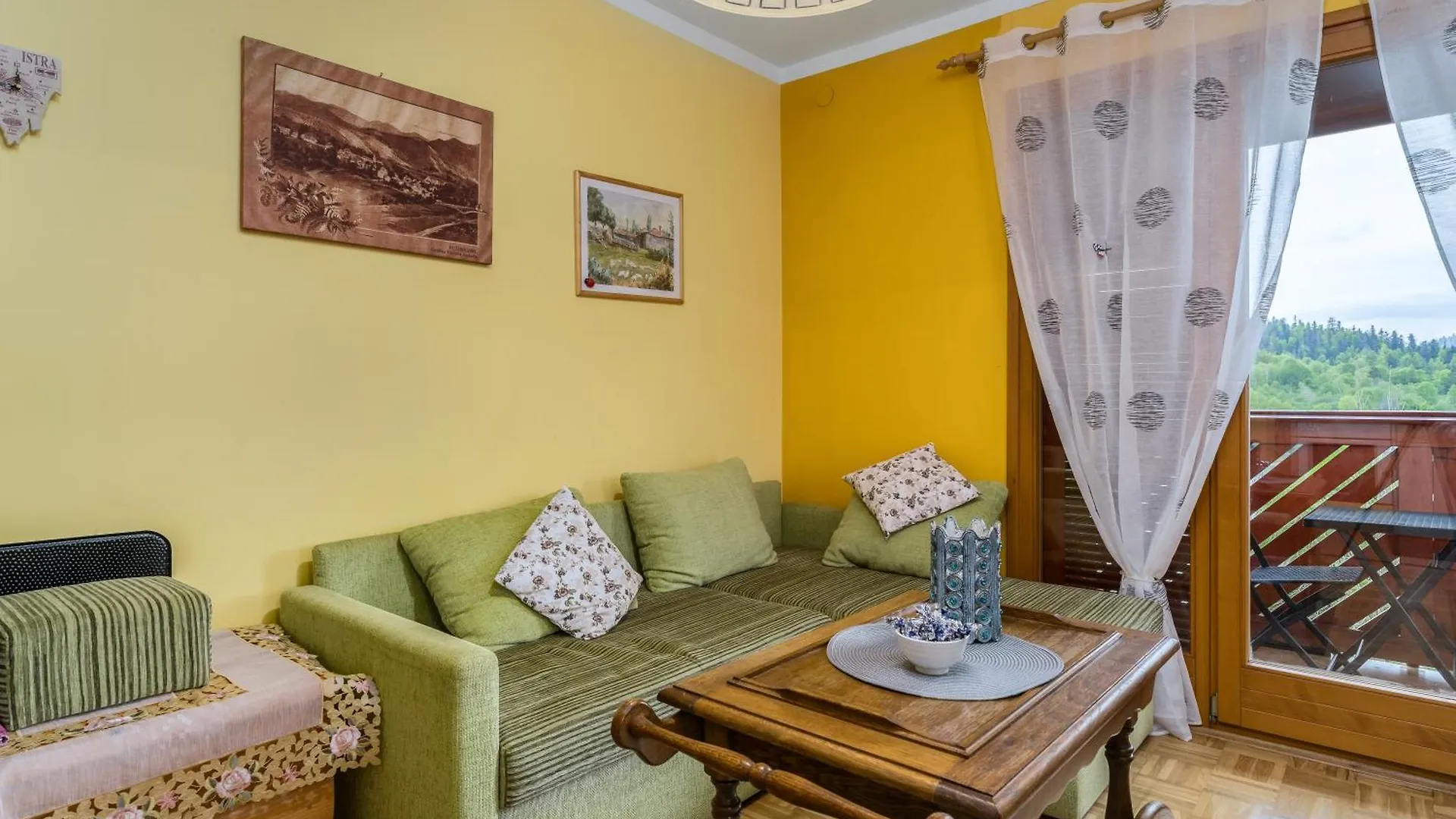 Cozy Apartment Lida Near Lake Bajer, Fuzine